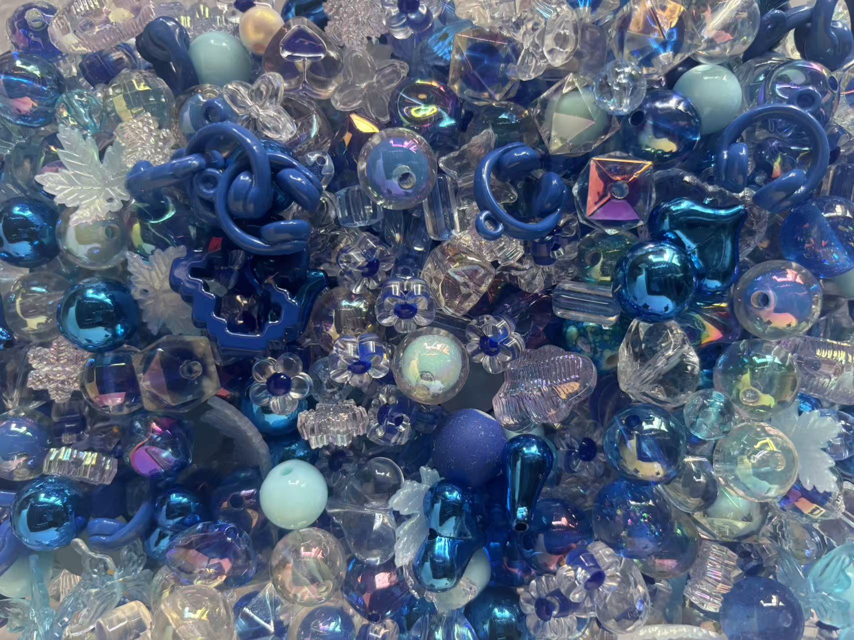 HOT SALE Acrylic mix beads-packing in livetream