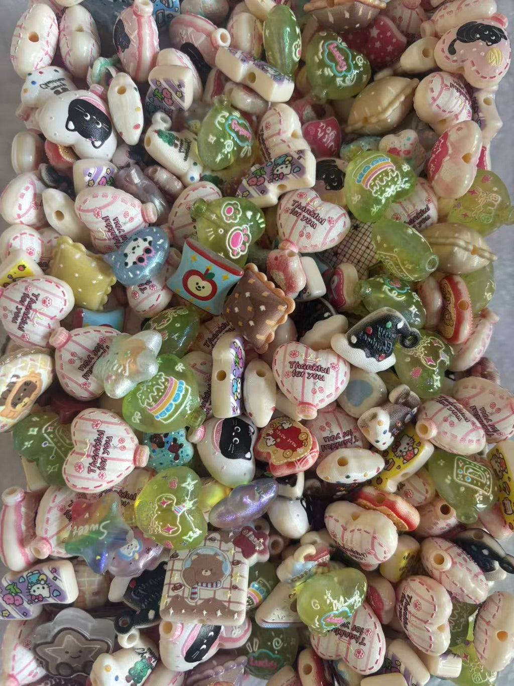 HOT SALE Acrylic mix beads-packing in livetream